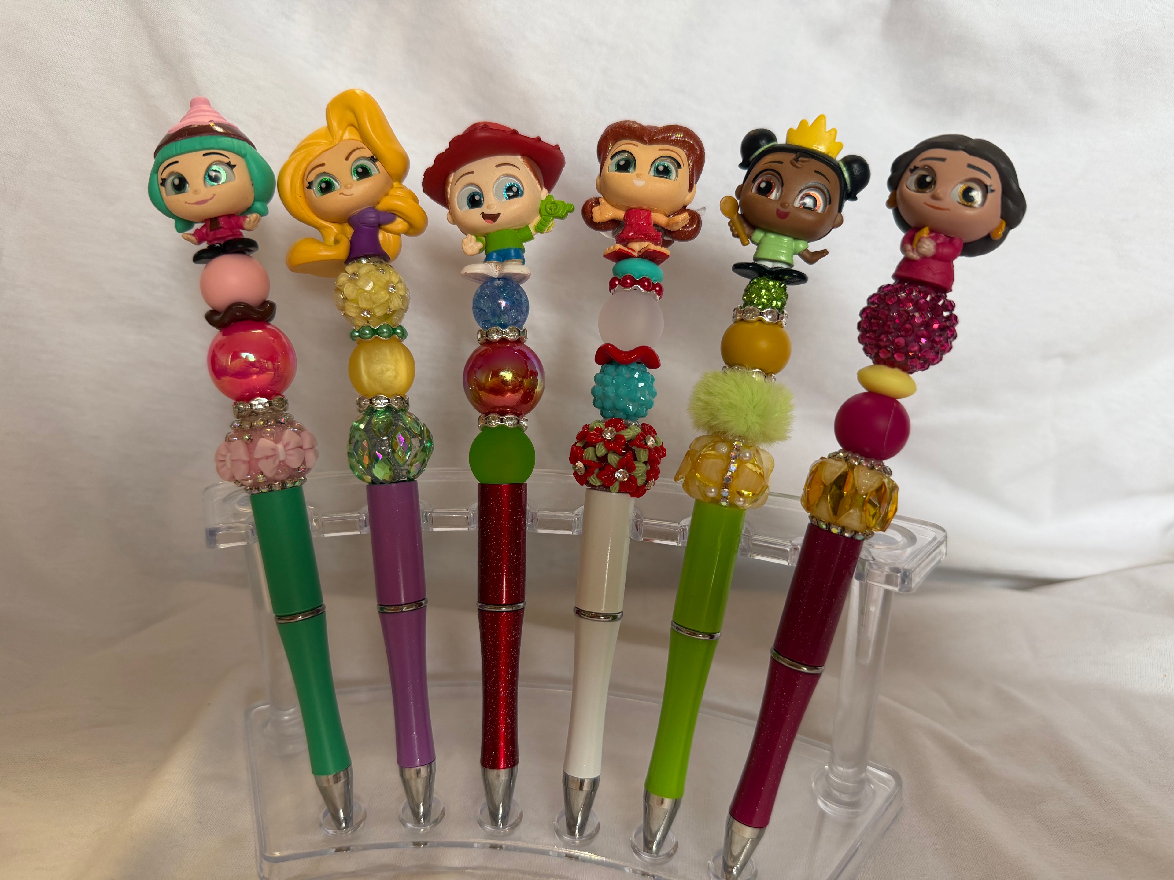 Regular pen with Doorable Topper